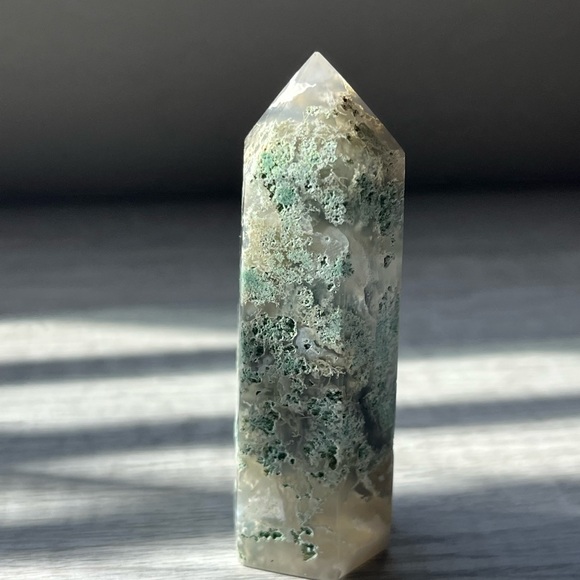 Moss Agate Crystal Tower | Point Tower Gemstone | - Picture 3 of 7